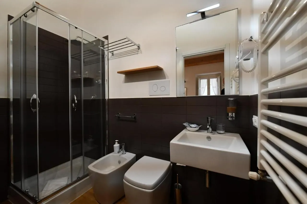 Ballarooms B&B Palermo Centro 2*,